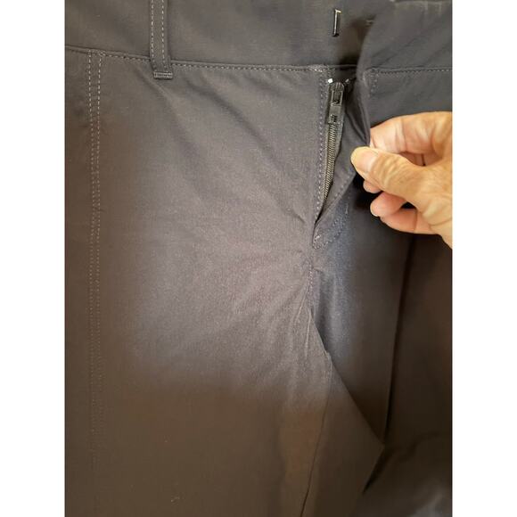 Kirkland Signature travel pants size 16 in black - Picture 4 of 8